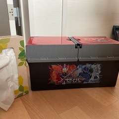 仮面ライダーセイバースライドボックスの画像
