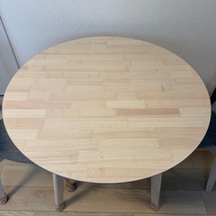 2人用ダイニングテーブルセットの画像