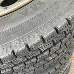 ハイエース　スタッドレス　鉄チン　195/80/r15 107/105l ltの画像