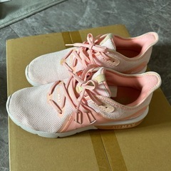 NIKE ピンクの画像