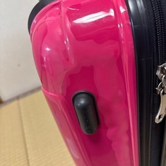 お取引中　キャリーケースの画像