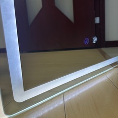 ミラー　鏡　LED ライトの画像