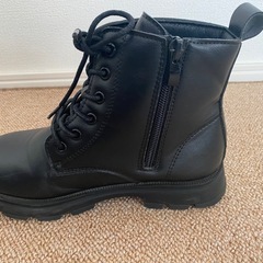 CHARMY CANDY　ショートブーツ　サイドファスナー付　黒　22cmの画像