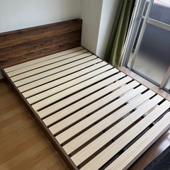 ダブルサイズ ベッドフレーム & マットレスセットの画像