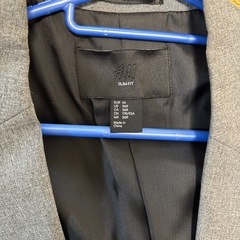 H&Mスーツジャケットの画像