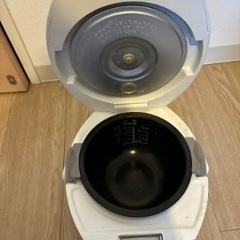 SHARP　炊飯器　３合の画像