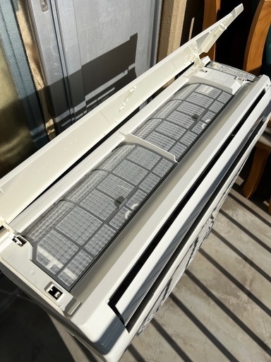 【取引中】日立　エアコン　白くまくん　RAS-R22A  2013モデル　6畳用　