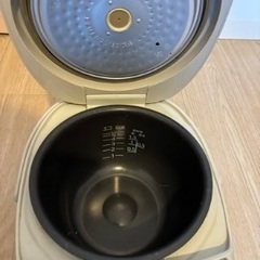 タイガー　炊飯器　5.5合の画像