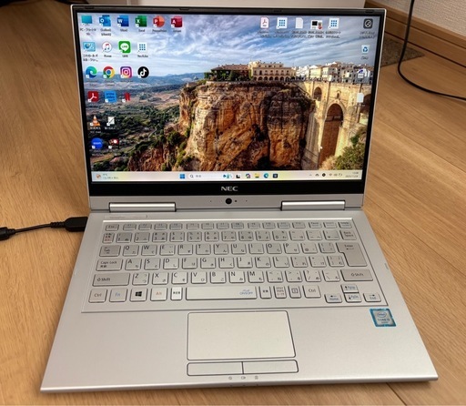 ノートパソコン 最新Windows11 core i5 2.3GHz 8GB SSD256GB