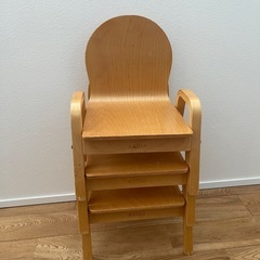 近日中に処分予定　カトージ　ベビーチェア　木製　　3脚の画像