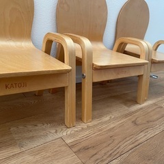 近日中に処分予定　カトージ　ベビーチェア　木製　　3脚の画像