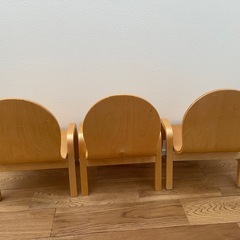 近日中に処分予定　カトージ　ベビーチェア　木製　　3脚の画像