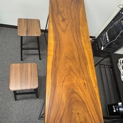 【美品】天然木製カウンターテーブル（椅子4脚プレゼント）の画像