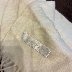 カシミア　マフラーの画像