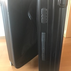 スーツケースの画像