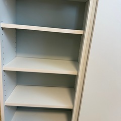 収納棚の画像
