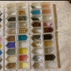 ビーズ　まとめ売り　60種類ほどの画像
