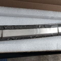 ZR-V用【中古】ステンレス製フロントガーニッシュの画像