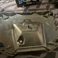 210系クラウン　ブラック　エンブレム　台座付きの画像