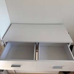 LOWYA ホワイトチェストの画像