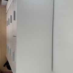 LOWYA ホワイトチェストの画像