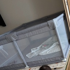 ベビーサークル　メッシュの画像