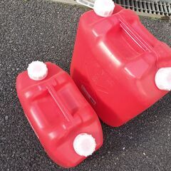 【灯油タンク】石油タンク　2個セット【ポリタンク】の画像