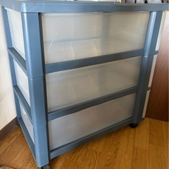 収納ケース　キャスター付
の画像