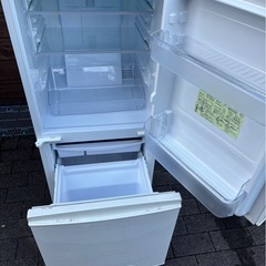 (運搬費込)(即日、深夜ok)SHARP 137L 2018年製の画像