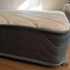 セミダブルマットレスの画像