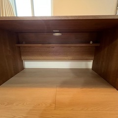 デスクワーク机の画像