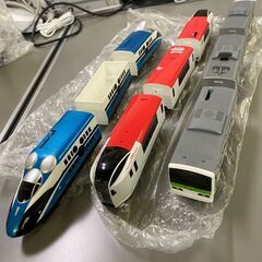 小さい男の子用のクリスマスプレゼントにいかがですか！　プラレール（中古）いろいろの画像