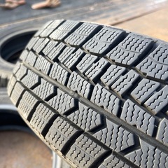 スタッドレスタイヤの画像