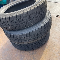 スタッドレスタイヤの画像