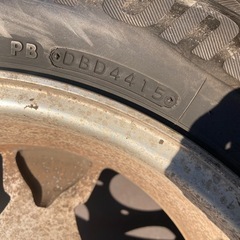 ジムニー純正アルミホイール冬タイヤ 1本 BS 175/80R16の画像