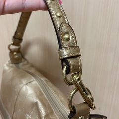 coach ゴールド　ハンドバッグ　ミニバッグの画像