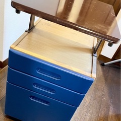 3段引き出し・キャスター付き差し上げますの画像