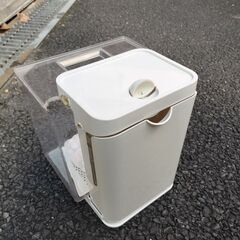 小型水槽の画像