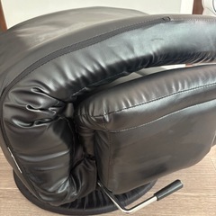 ニトリ回転座椅子の画像