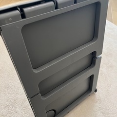 折りたたみサイドテーブルの画像