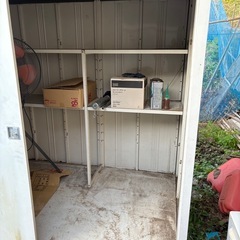 イナバ物置の画像