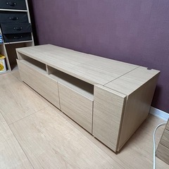 テレビボードの画像