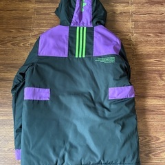 【新品】adidasダウンパーカーの画像