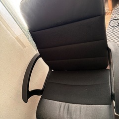 🉐ﾊﾟｿｺﾝ💻ﾃﾞｽｸﾃｰﾌﾞﾙ（ﾌﾞﾗｯｸ）3000円になりますの画像