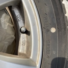 スタッドレスタイヤの画像