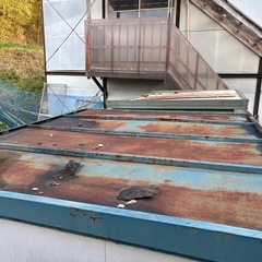 鉄製物置の画像