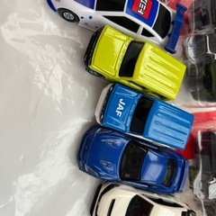 新品トミカの画像