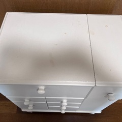 ミニドレッサーの画像