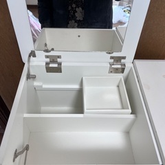 ミニドレッサーの画像