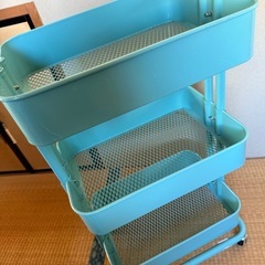 IKEA キャスター付き　３段ワゴンの画像